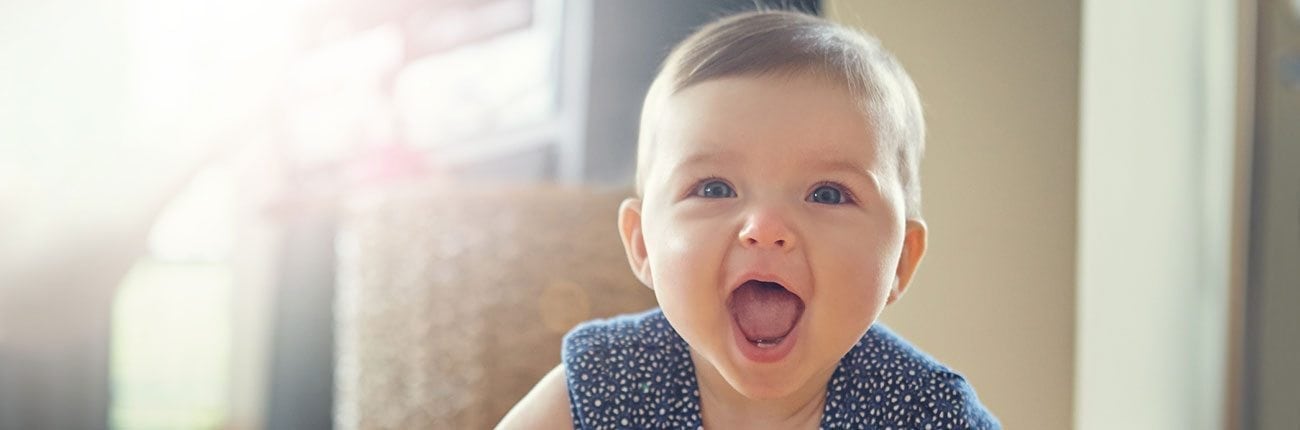 Developpement Psychomoteur Et Eveil De Bebe Conseils Mois Par Mois Bledina Developpement Psychomoteur Et Eveil De Bebe Conseils Mois Par Mois Bledina