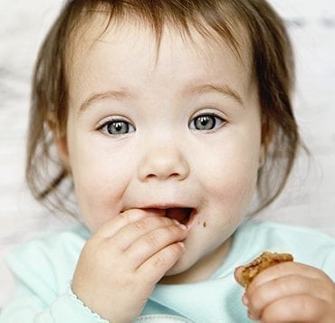 L'alimentation de bébé à 6 mois : les do et les don't