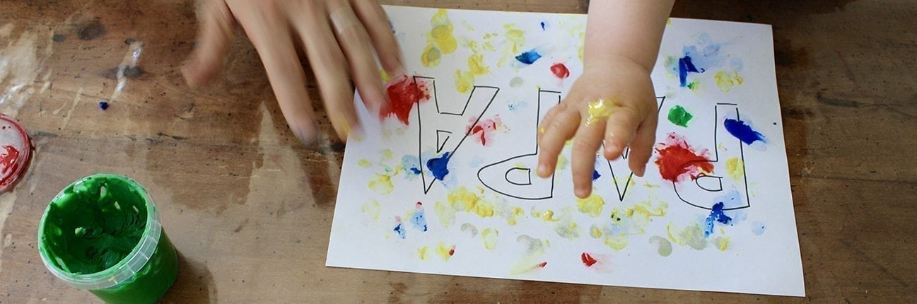 Activite Peinture Avec Bebe Fete Des Peres Bledina