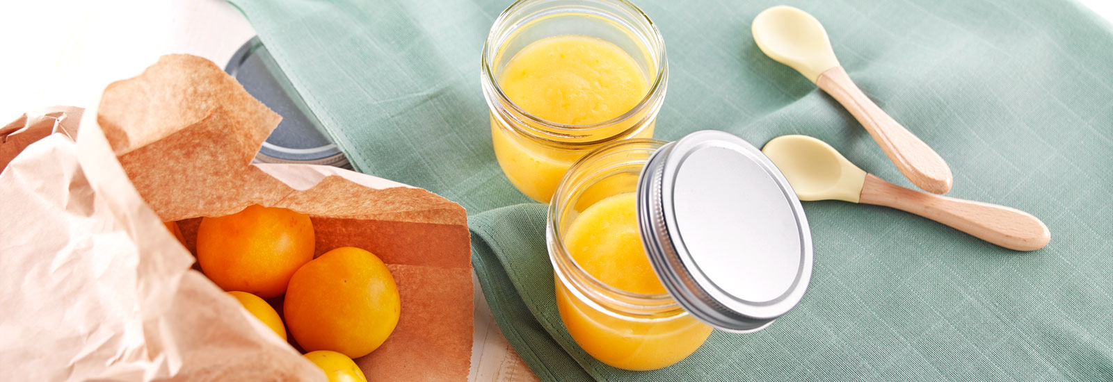 Recette Bebe 6 Mois Puree Compote De Pommes Et De Prunes Jaunes Recette Bebe 6 Mois Puree Compote De Pommes Et De Prunes Jaunes