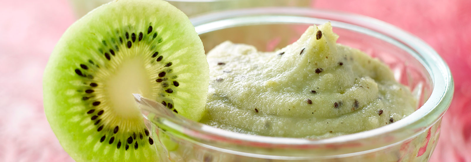 Recette bébé 12 mois dessert compote kiwibanane Blédina