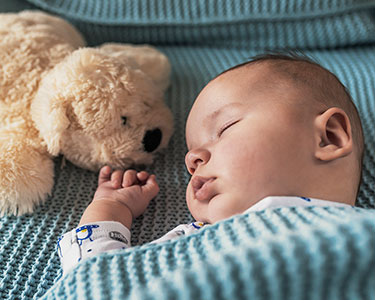 Les techniques pour aider bébé à s'endormir seul