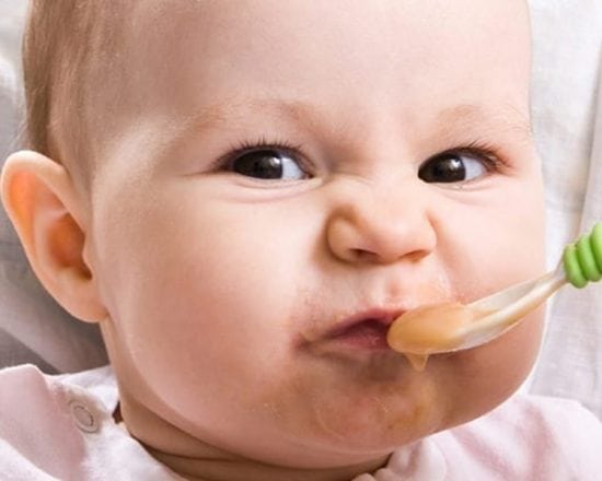 Diversification alimentaire à 6 mois : 7 conseils pour inciter bébé à la découverte