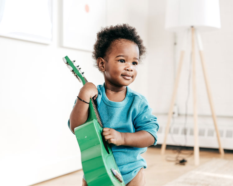 Comment Eveiller Bebe A La Musique Chanson Livre Sonore Eveil Musical Bledina