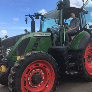 Pourquoi ne pas en profiter pour passer son permis tracteur ?
