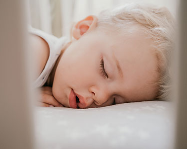 Tout sur le sommeil de bébé de 6 à 12 mois